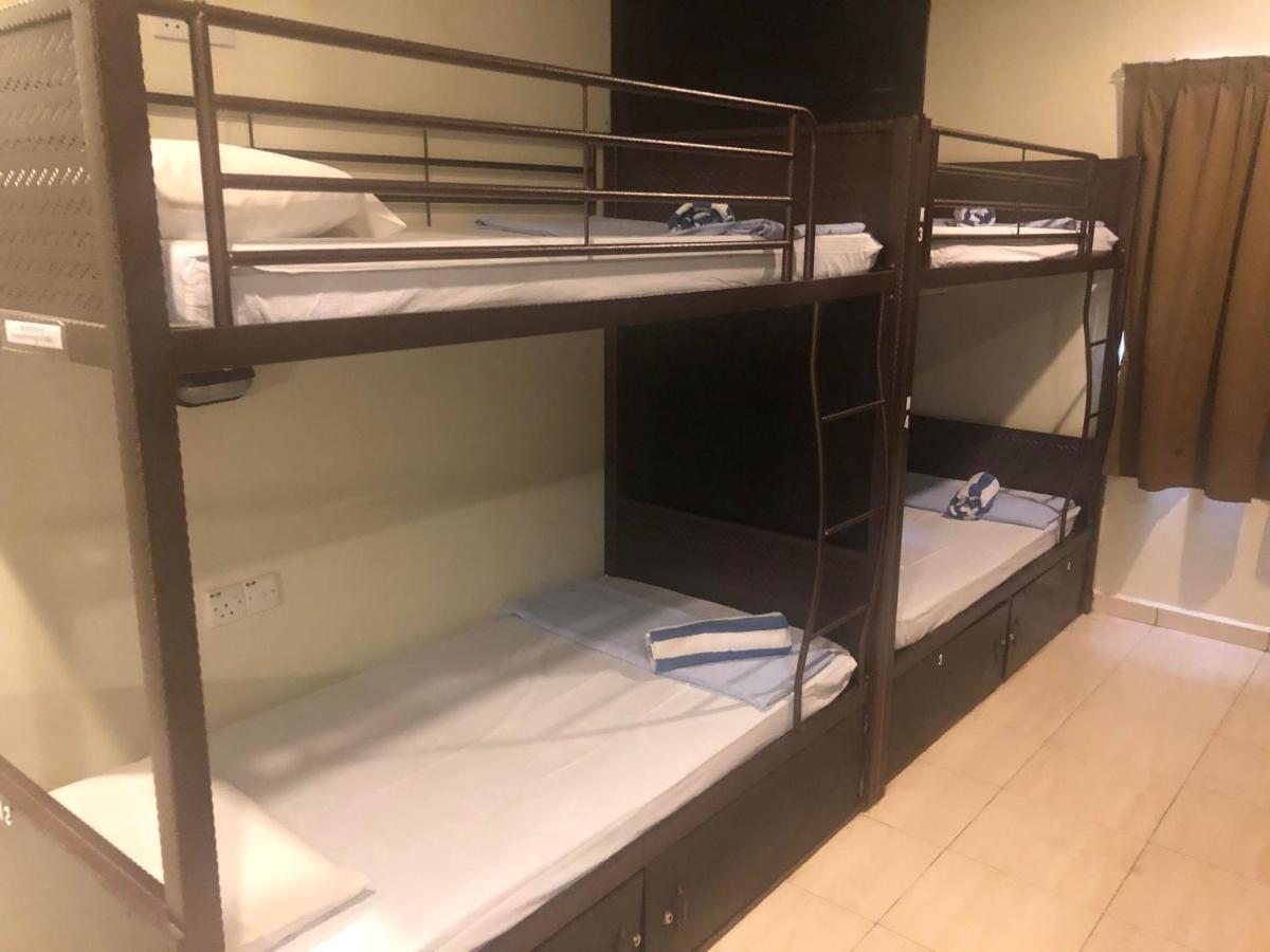 Alia Express Ferringhi Hotel 2*