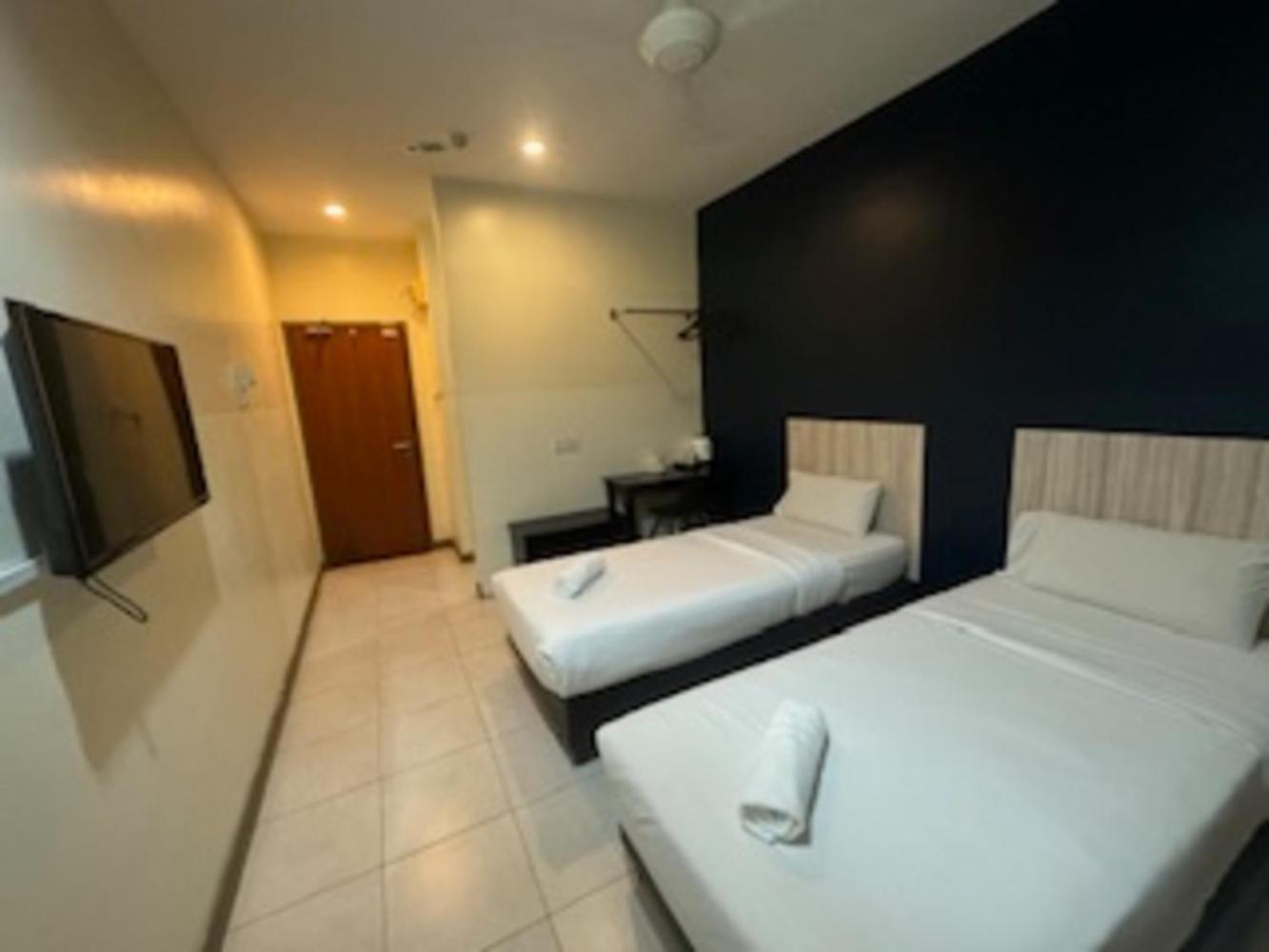 Hotel Alia Express Ferringhi 2*